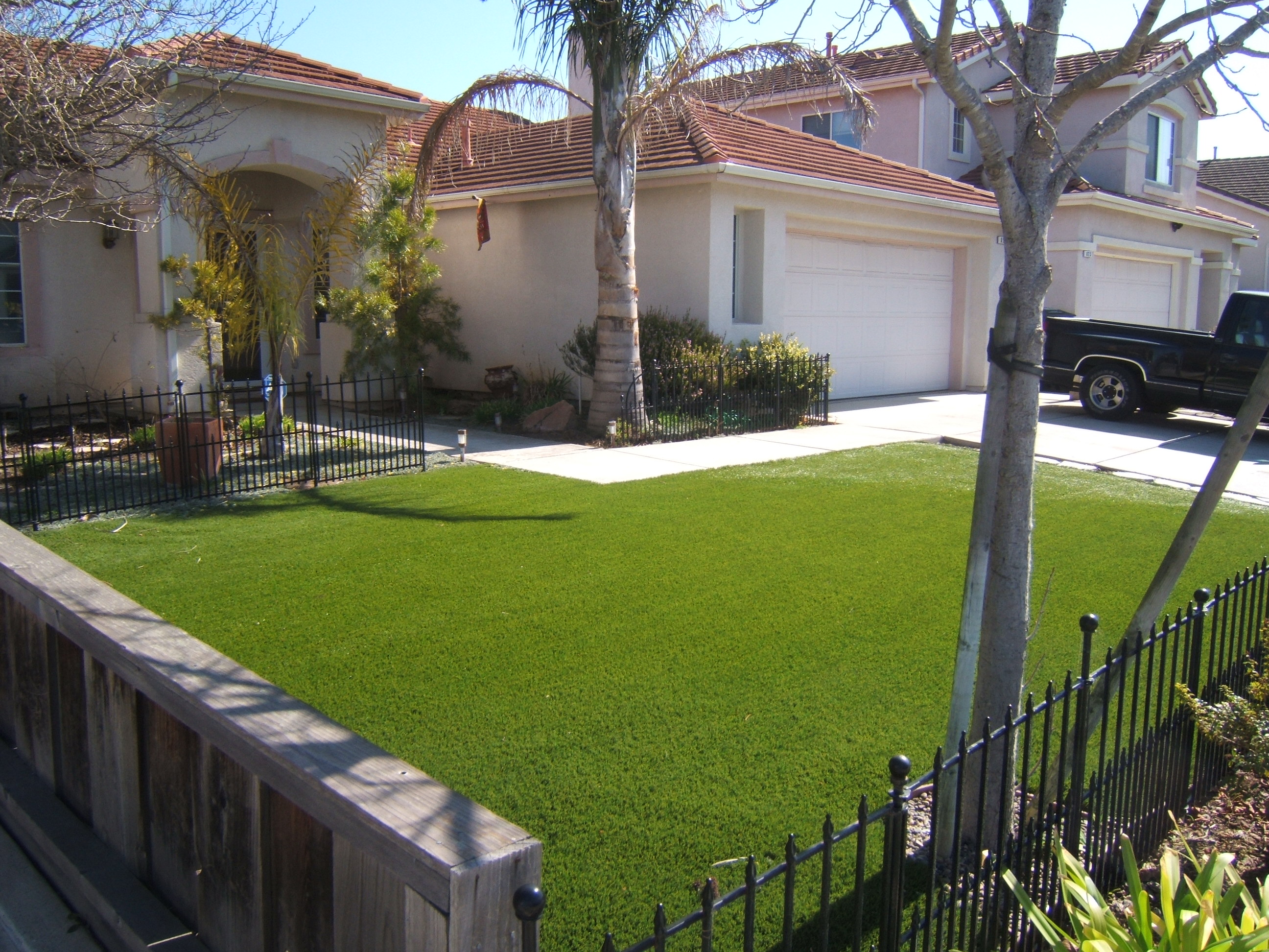 Artificial_Turf_Maintenance